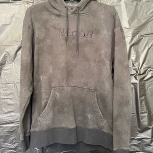 Nike SB distressed hoodie, never worn. No tags small size for men